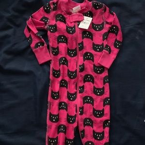 Hanna Andersson 
Cat pajamas